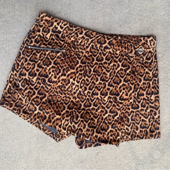 Zara Leopard Print Mini Skort Size Large - Picture 14 of 14